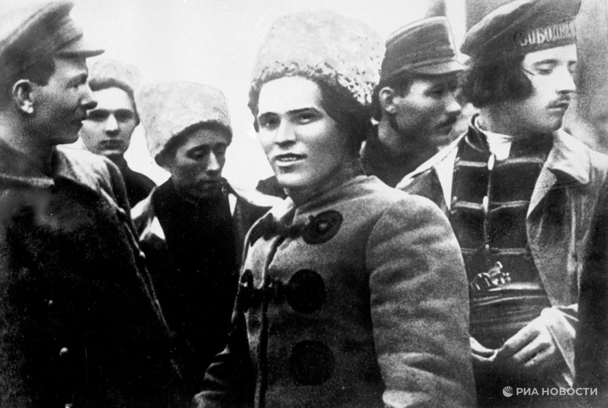Лихая Маруся: анархия без порядка – 107 лет назад расстреляли соратницу Махно Лихая Маруся: анархия без порядка – 107 лет назад расстреляли соратницу Махно