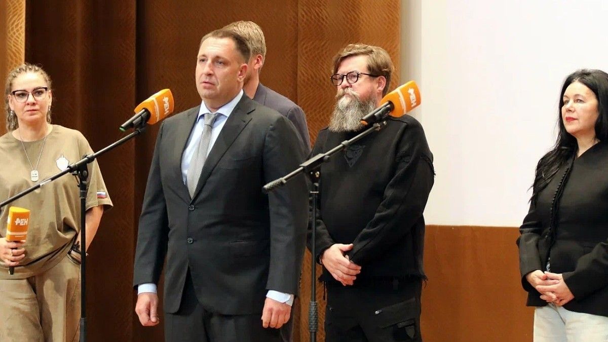 Сотрудники ЦСН ФСБ России стали первыми зрителями сериала «Спецы», рассказывающего об их работе