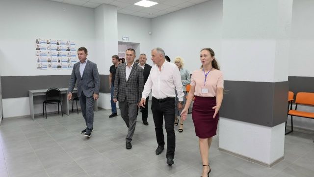 Владимир Константинов посетил с рабочим визитом Черноморский район Владимир Константинов посетил с рабочим визитом Черноморский район