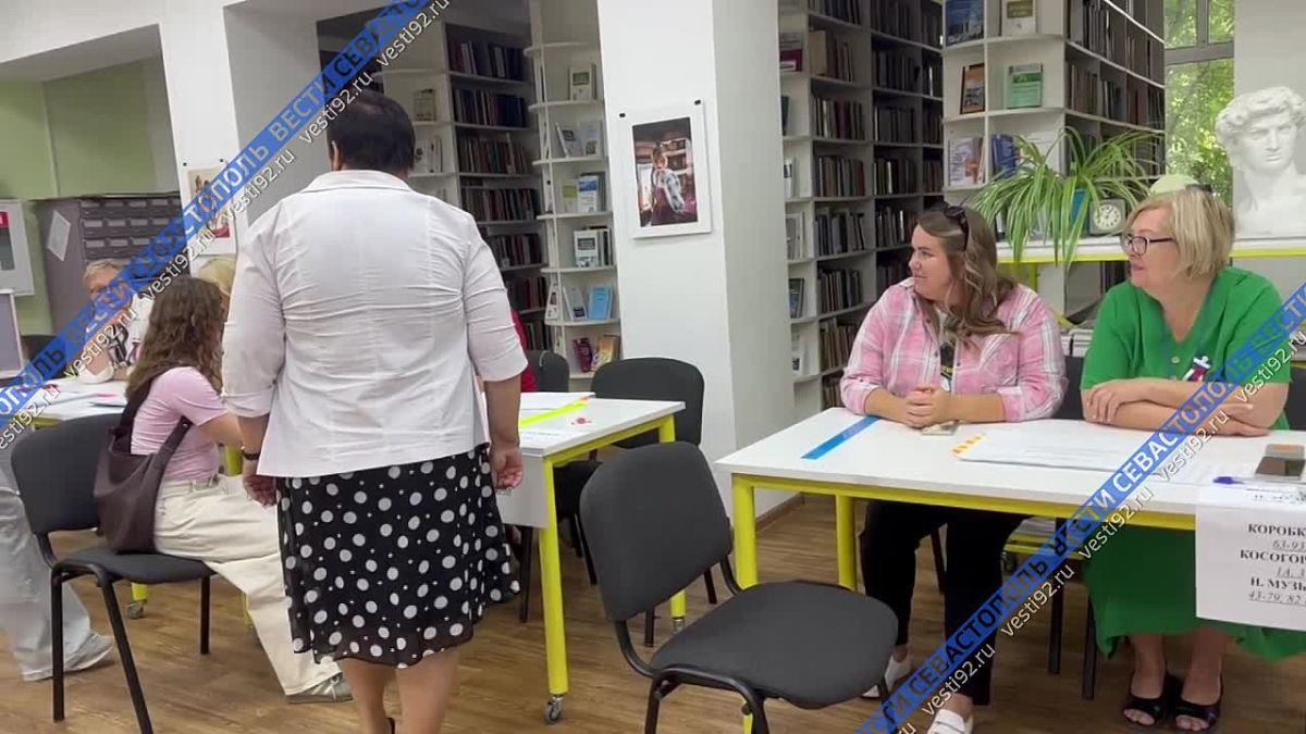В Севастополе граждане с ОВЗ проголосовали самостоятельно с помощью тифломаркера