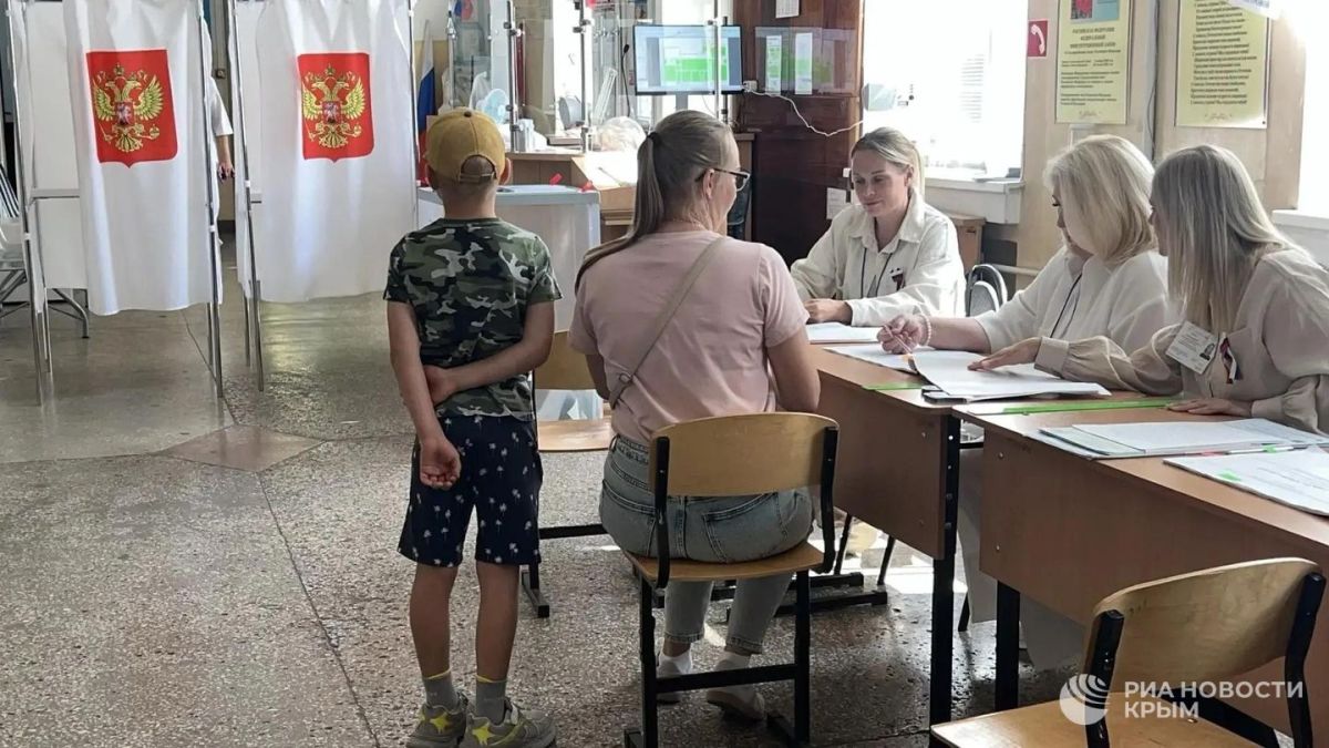 Крым голосует: как проходит первый день выборов на полуострове Крым голосует: как проходит первый день выборов на полуострове