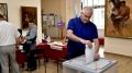 Аксенов проголосовал на выборах в Крыму