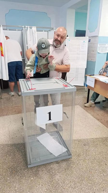 Сегодня — день выборов депутатов Государственной Думы Российской Федерации Сегодня — день выборов депутатов Государственной Думы Российской Федерации