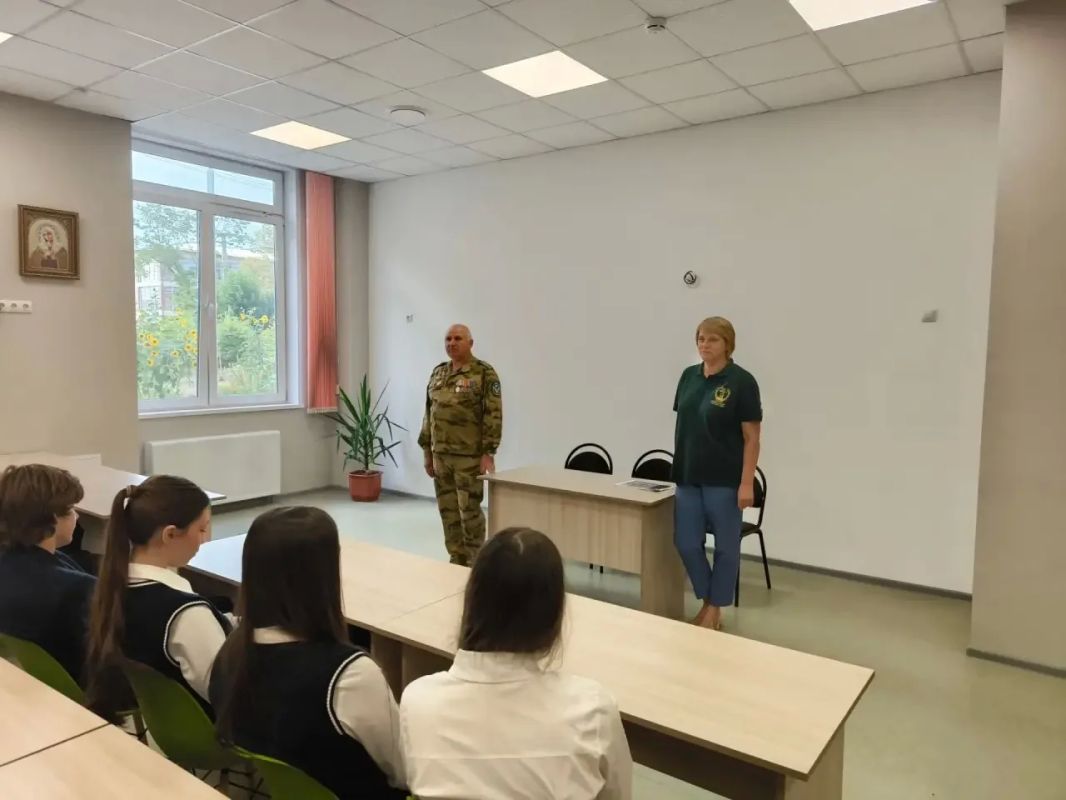 В Республике Крым продолжается реализация Всероссийского патриотического проекта «Диалоги с Героями» В Республике Крым продолжается реализация Всероссийского патриотического проекта «Диалоги с Героями»