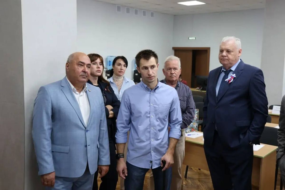 Глава Избиркома Крыма Михаил Малышев посетил Центр общественного наблюдения за выборами Глава Избиркома Крыма Михаил Малышев посетил Центр общественного наблюдения за выборами