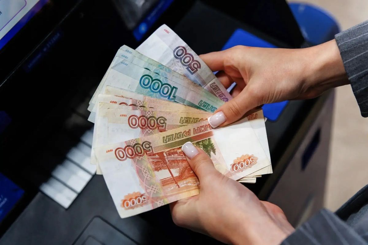 Накопительные счета стали главным инструментом сбережений россиян в августе