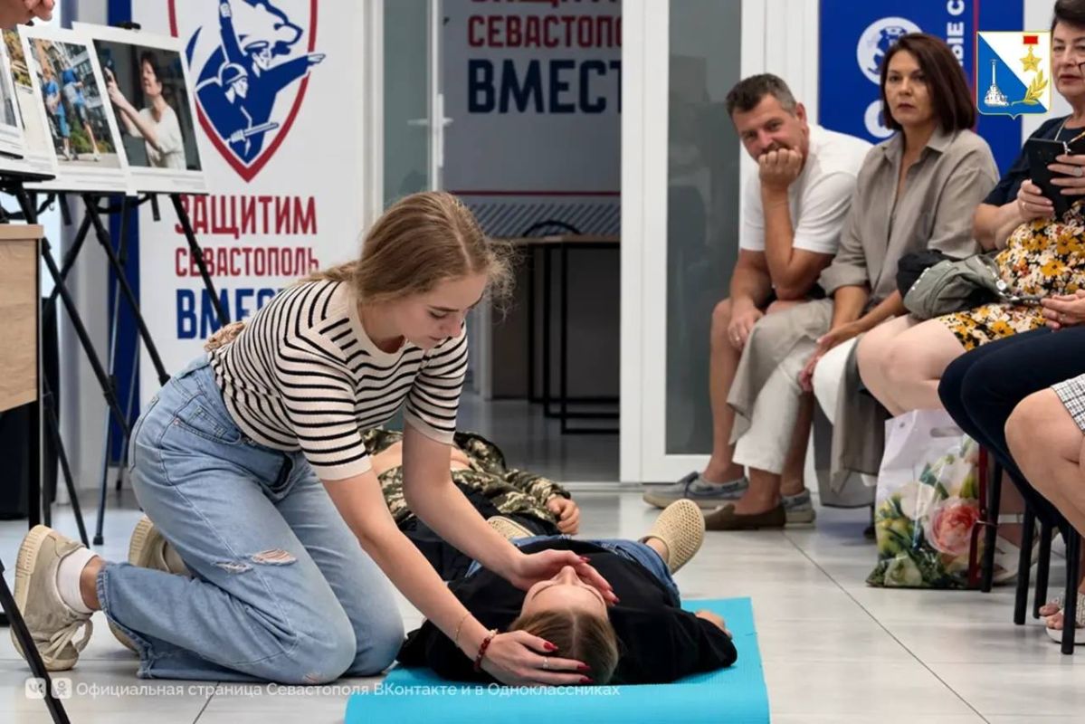 Более шести тысяч севастопольцев прошли бесплатные инструктажи по первой помощи Более шести тысяч севастопольцев прошли бесплатные инструктажи по первой помощи