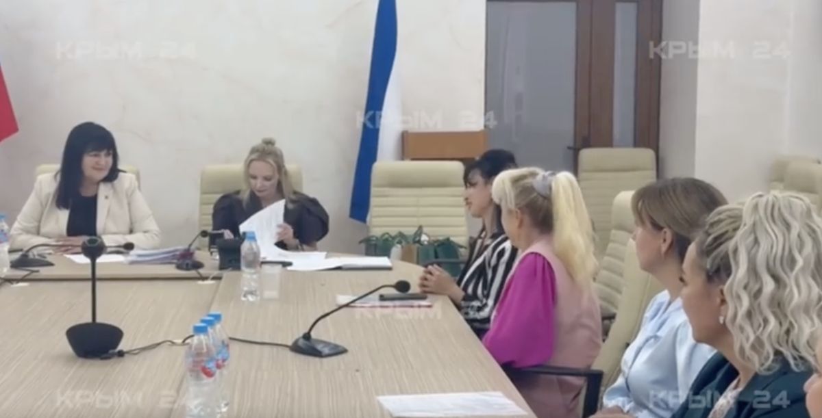 Девяти земским учителям в Крыму выплатят по 1 млн рублей