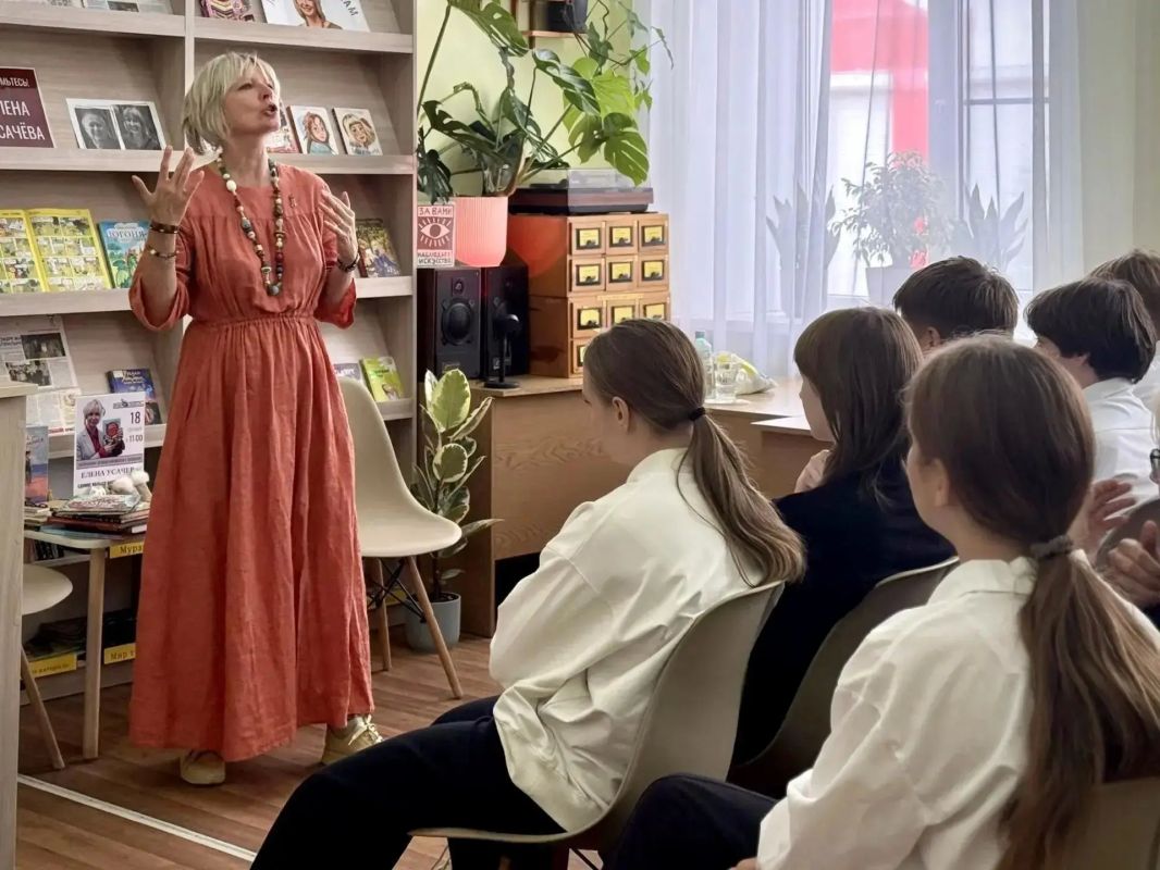 В Феодосии будет создана «Фабрика чтения» В Феодосии будет создана «Фабрика чтения»