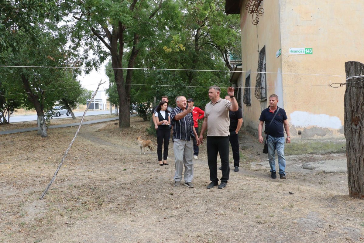 В Керчи обсудили проблемы жителей улицы Чкалова В Керчи обсудили проблемы жителей улицы Чкалова