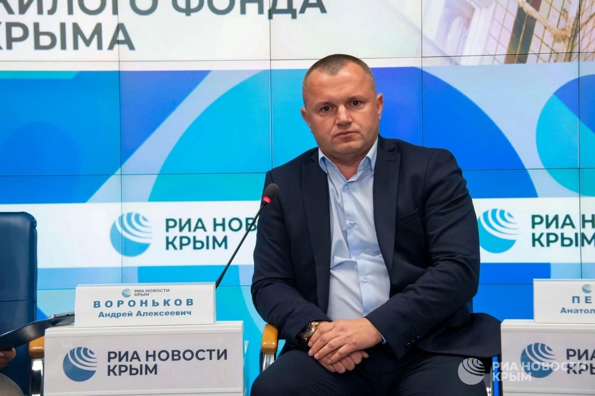 Почти 1000 элементов многоквартирных домов в Крыму отремонтируют до конца года