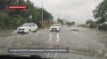 В Севастополе с ночи бушует проливной дождь