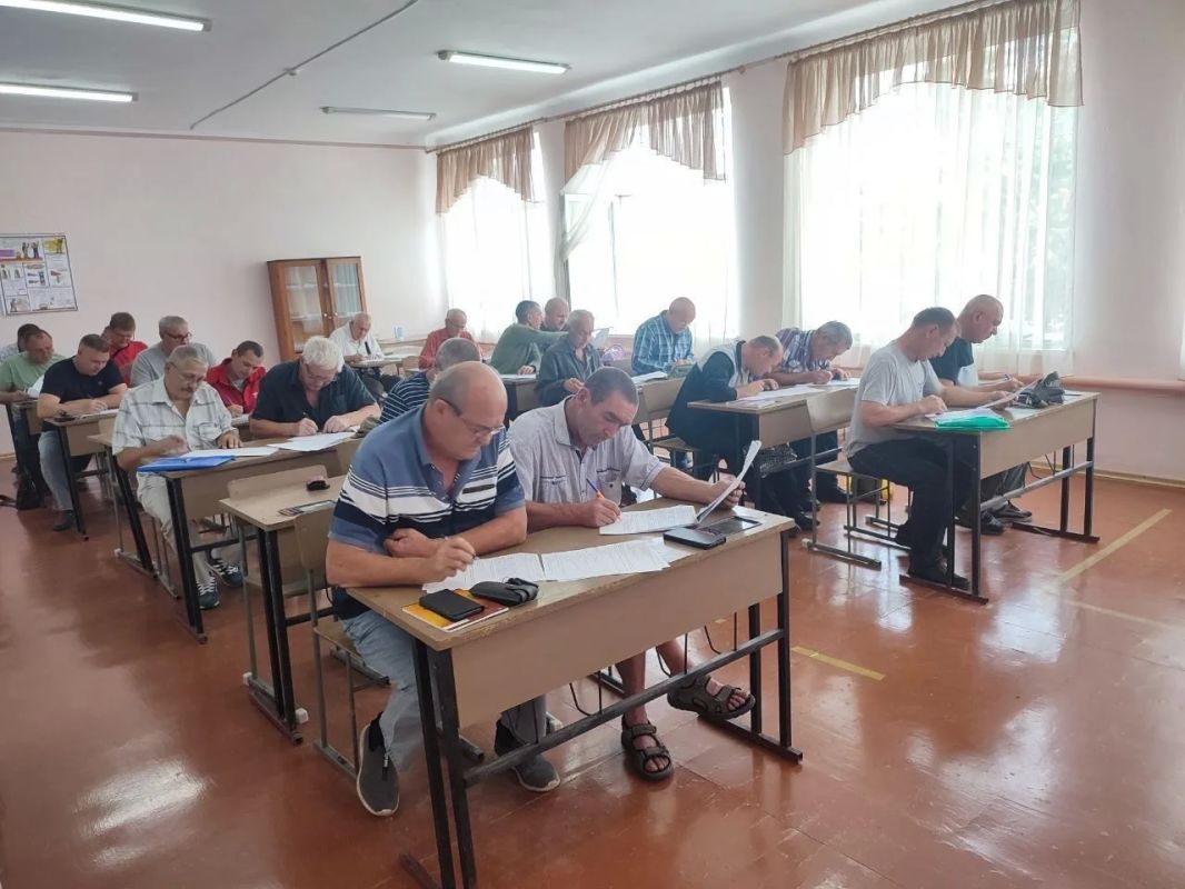 В Джанкойской технической школе, в рамках выполнения госзадания в 2026 году, в соответствии с рабочим учебным планом школы и графиком обучения, проведено обучение работников Джанкойского филиала ГБУ РК «Крыммелиоводхоз» по...
