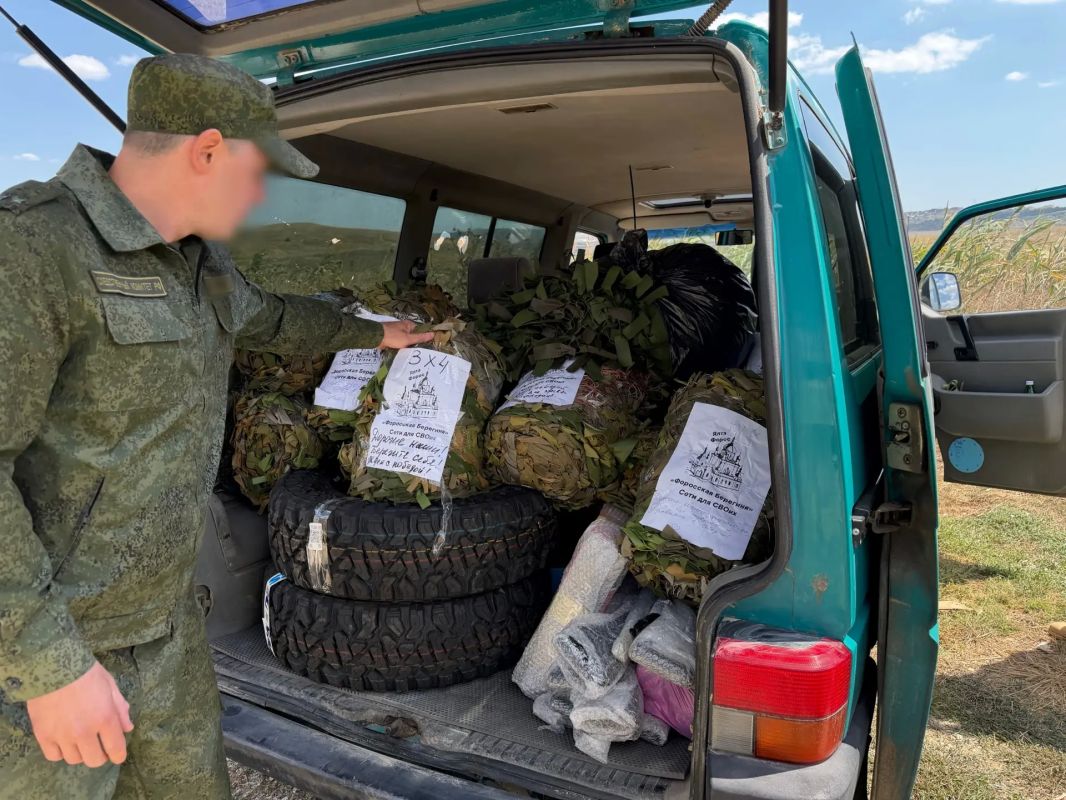 Офицеры СК из Крыма продолжают оказывать необходимую помощь бойцам с передовой Офицеры СК из Крыма продолжают оказывать необходимую помощь бойцам с передовой