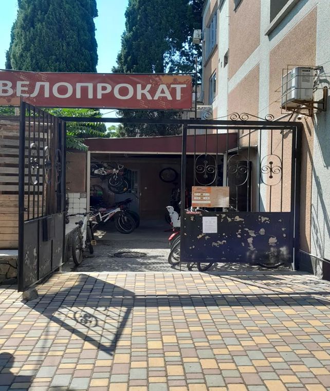 Перечень незаконно размещенных нестационарных объектов