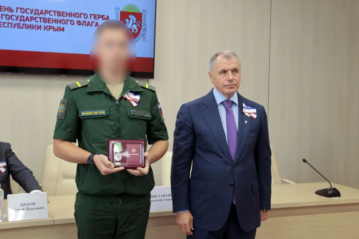 Константинов: после возвращения Крыма в Россию мы сохранили наши символы, для нас они — победные Константинов: после возвращения Крыма в Россию мы сохранили наши символы, для нас они — победные