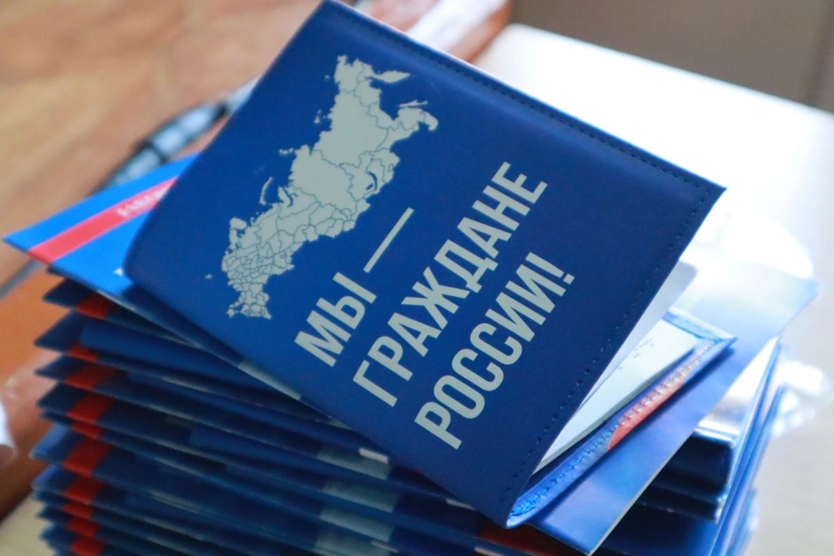 Сегодня мы с особой гордостью говорим о нашем Крыме – родной земле, которую любим и которой дорожим! Сегодня мы с особой гордостью говорим о нашем Крыме – родной земле, которую любим и которой дорожим!