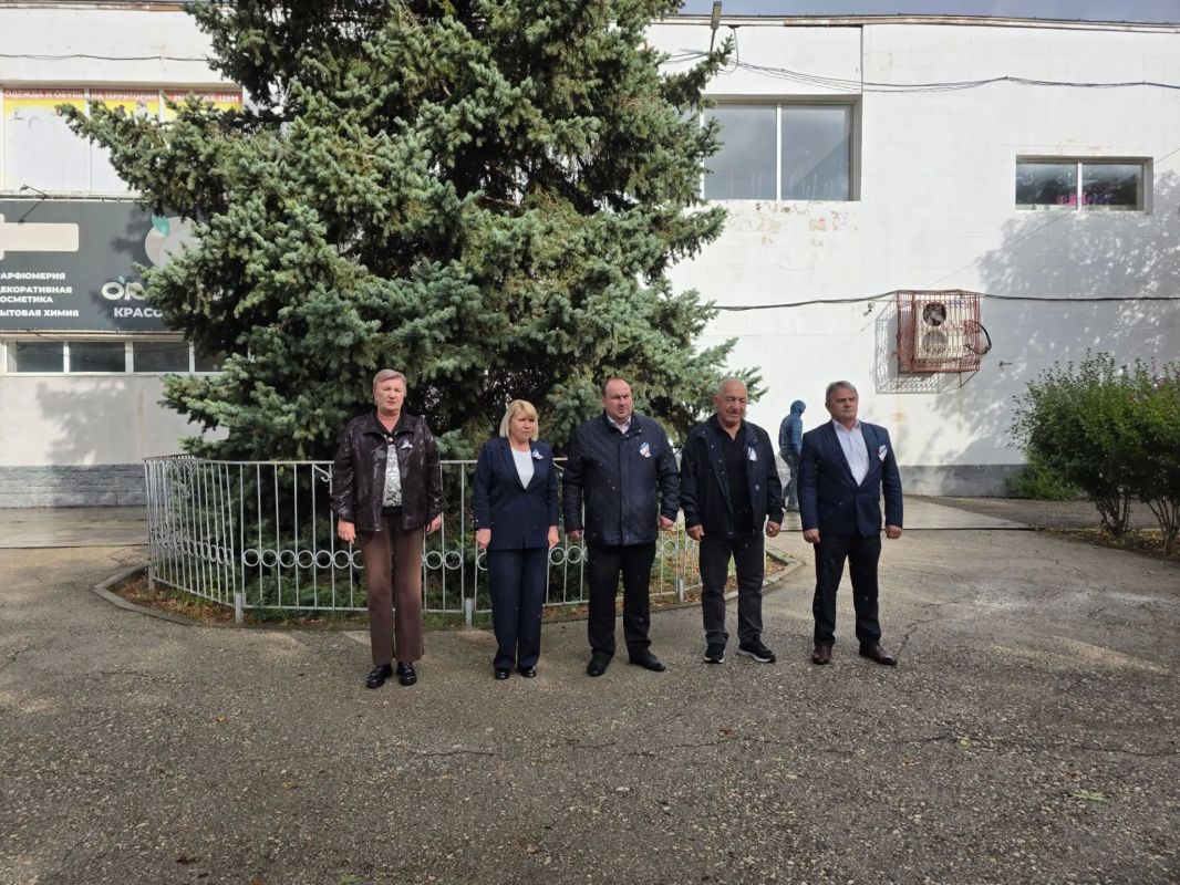 В Первомайском районе отметили День Государственного герба и Государственного флага Республики Крым