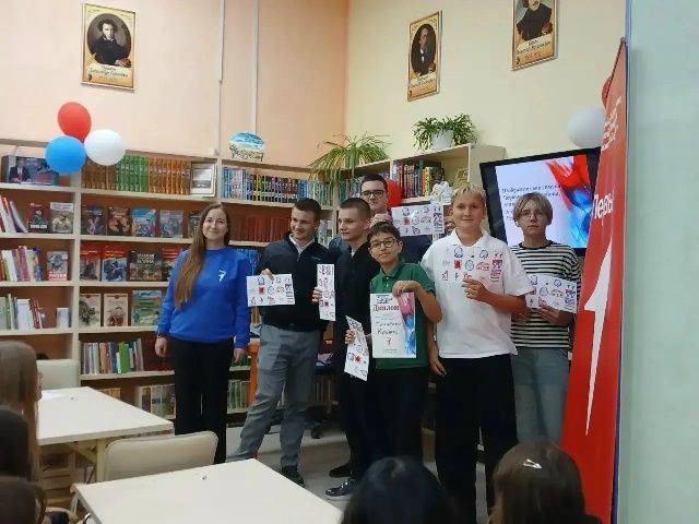 В Черноморском прошла интеллектуальная игра ко Дню герба и флага Республики В Черноморском прошла интеллектуальная игра ко Дню герба и флага Республики