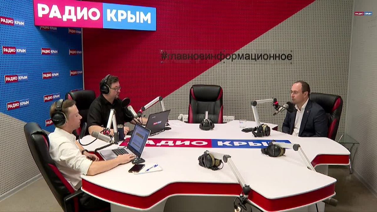 Почему в Крыму отказались от идеи совместить флаг и герб в единый символ