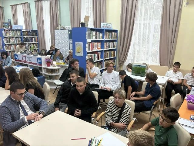 В Черноморском прошла интеллектуальная игра ко Дню герба и флага Республики