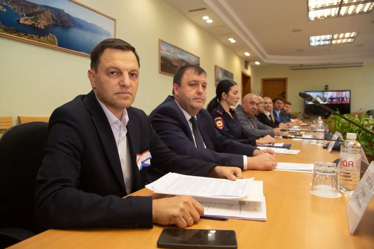 Иван Мезюхо: Принял участие в заседании Комитета Государственного Совета Республики Крым по народной дипломатии и межрегиональным связям под председательством Анастасии Сергеевны Гридчиной Иван Мезюхо: Принял участие в заседании Комитета Государственного Совета Республики Крым по народной дипломатии и межрегиональным связям под председательством Анастасии Сергеевны Гридчиной