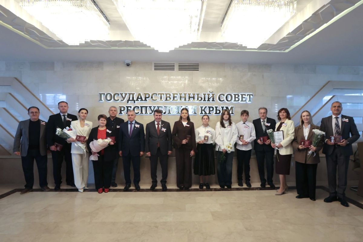 Константинов: после возвращения Крыма в Россию мы сохранили наши символы, для нас они — победные Константинов: после возвращения Крыма в Россию мы сохранили наши символы, для нас они — победные