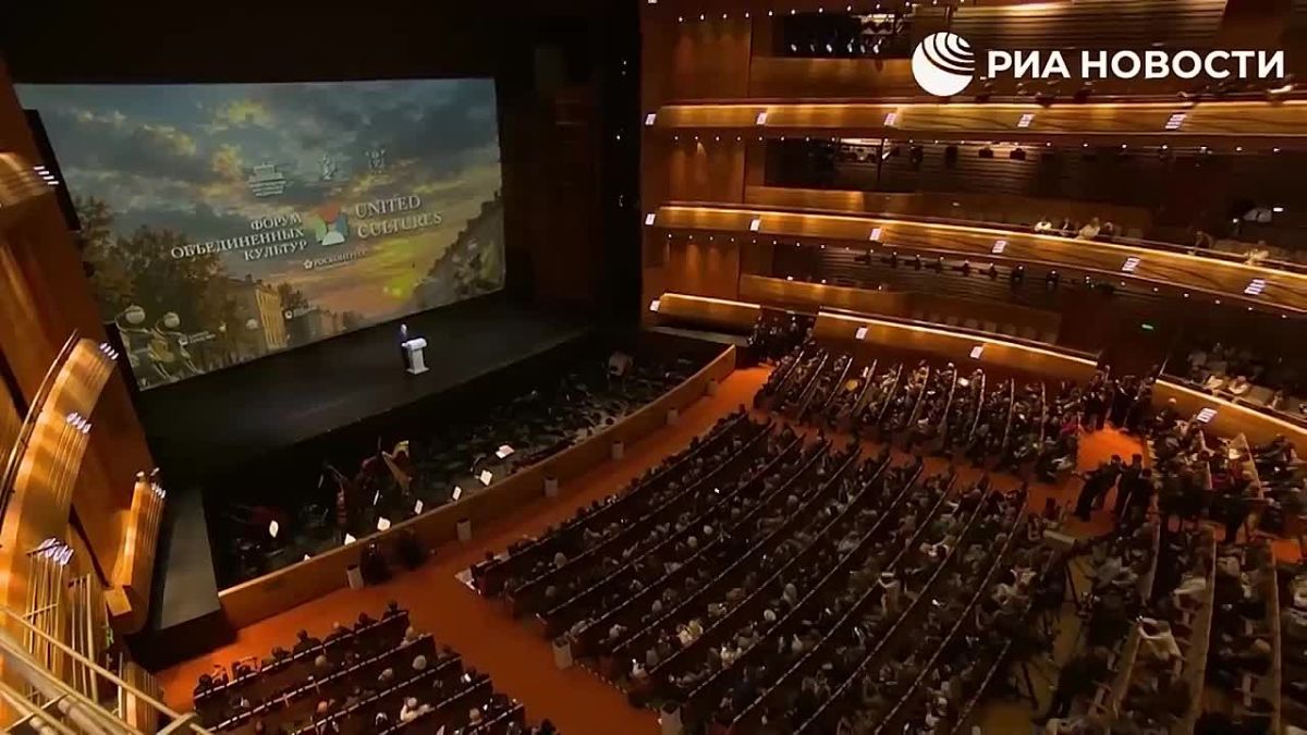 "Культура способна наводить мосты сквозь любые противоречия"