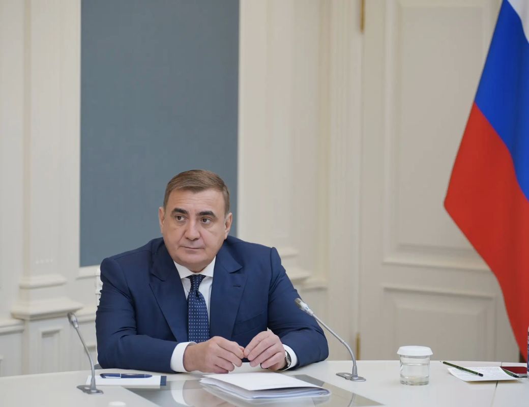 Михаил Развожаев: Сегодня в Санкт-Петербурге вместе с помощником Президента, секретарём Госсовета России Алексеем Геннадьевичем Дюминым, заместителем Председателя Правительства Татьяной Алексеевной Голиковой, председателем... Михаил Развожаев: Сегодня в Санкт-Петербурге вместе с помощником Президента, секретарём Госсовета России Алексеем Геннадьевичем Дюминым, заместителем Председателя Правительства Татьяной Алексеевной Голиковой, председателем...