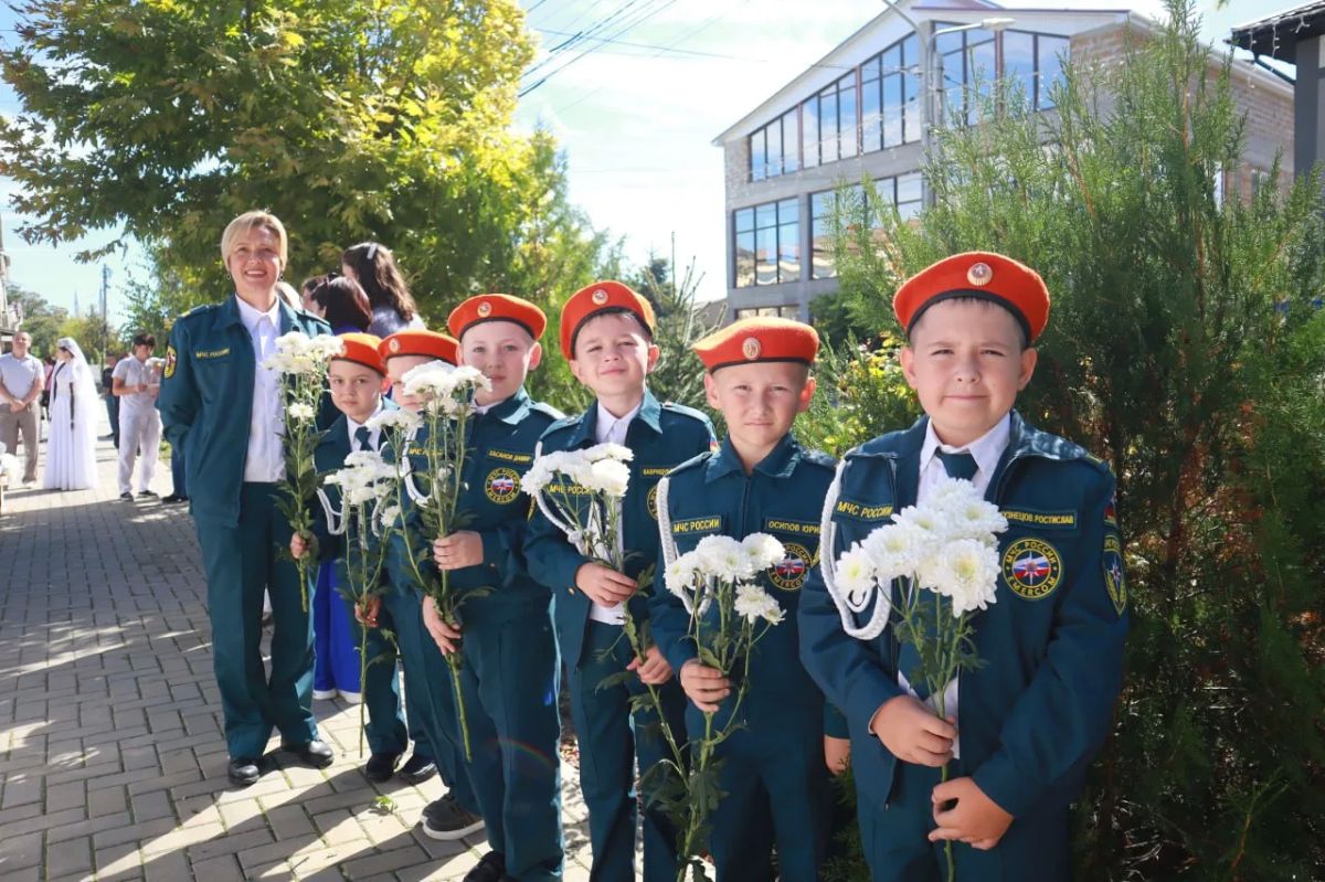 В Крыму проходят мероприятия в рамках благотворительной акции «Белый цветок» В Крыму проходят мероприятия в рамках благотворительной акции «Белый цветок»