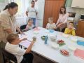 Вкус успеха: как маленькие феодосийцы готовили крабовый салат