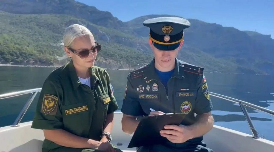 Лесничие и спасатели проверили побережье Севастополя с воды Лесничие и спасатели проверили побережье Севастополя с воды