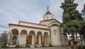 Императорская церковь, чудо-источник в горах и праздник в честь венчальной иконы князя Владимира: паломнические поездки октября в Крыму