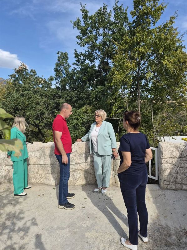 По результатам личного приема граждан сегодня состоялся выезд в села Лучистое и Нижняя Кутузовка для оперативного рассмотрения поступивших обращений