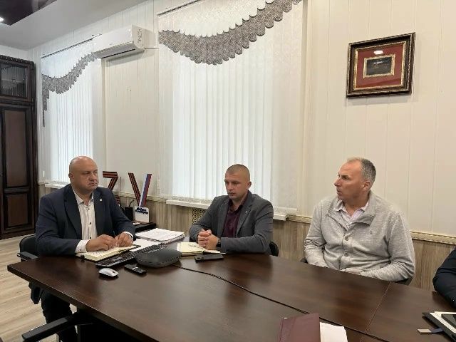 Провел очередное заседание оперативного штаба