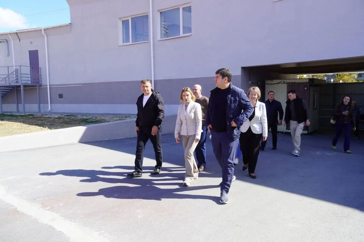 В рамках рабочего посещения спортивных объектов заместитель Председателя Совета министров Республики Крым Анушаван Агаджанян, министр спорта Республики Крым Ольга Торубарова и и.о. глава администрации города Керчи Игорь...