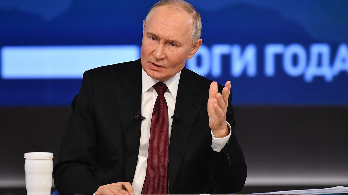 Путин: Россию вынудили защищать себя с оружием в руках