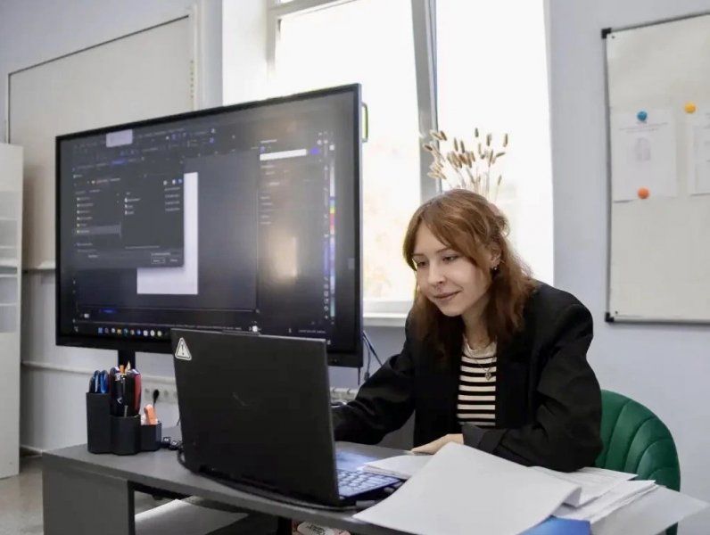 Выпускники художественного колледжа обучают студентов креативным индустриям