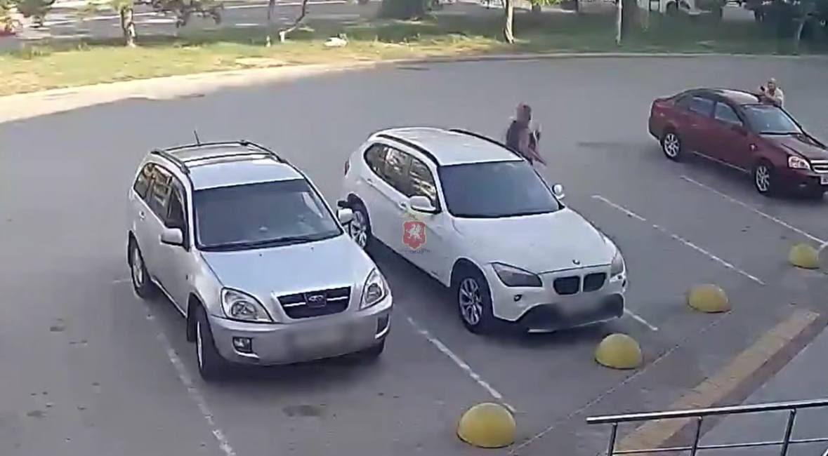 Севастополец избил соседа по парковке из-за сигаретного дыма