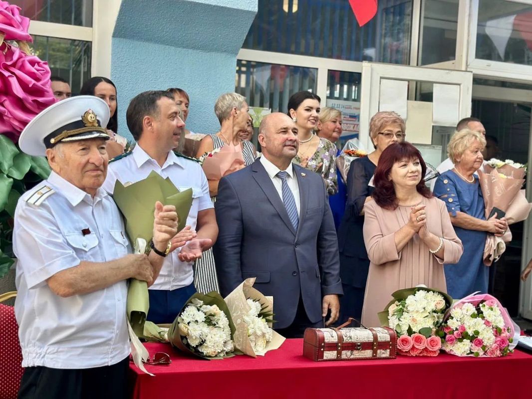 Владимир Немцев: Сегодня в России отмечается День учителя
