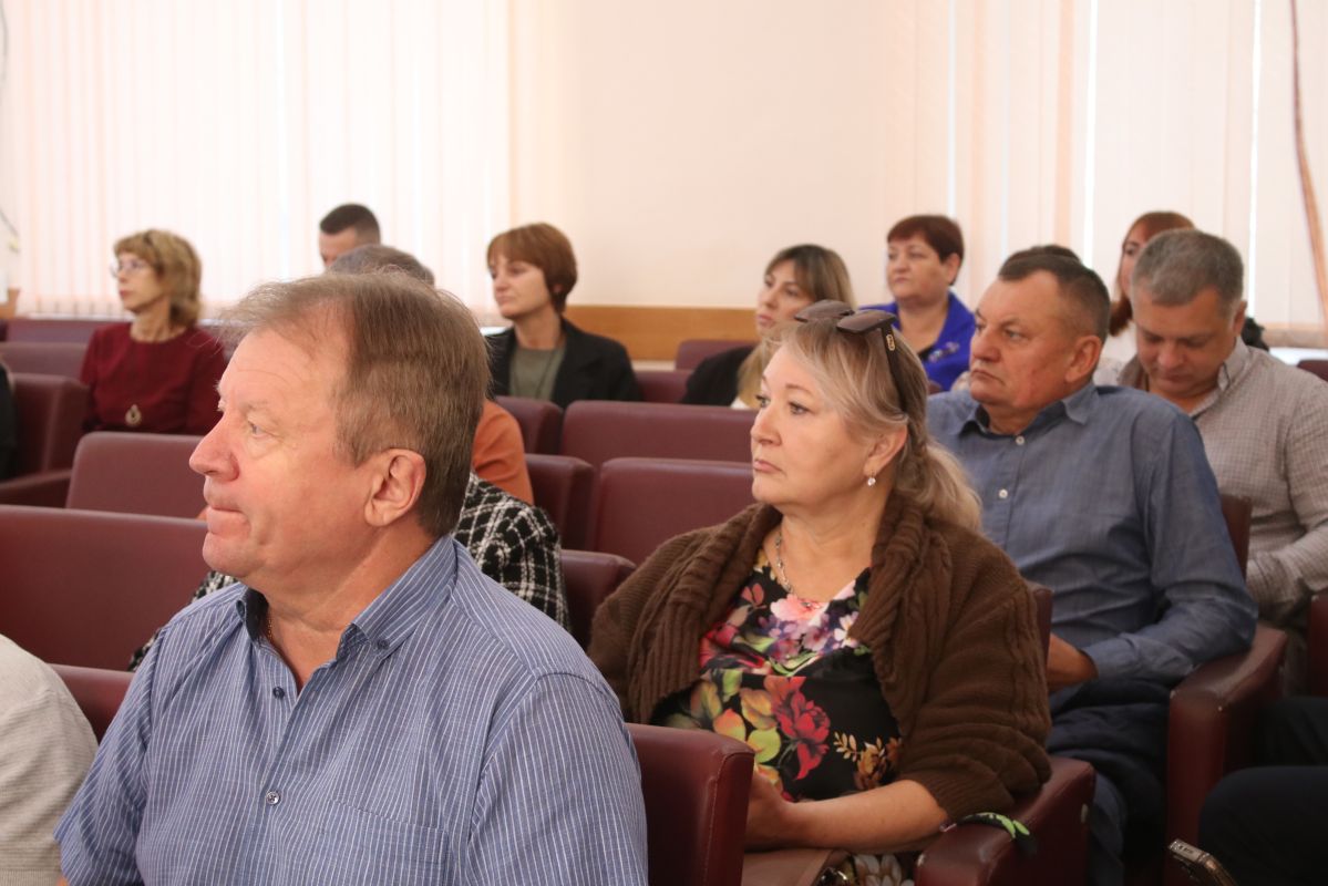 В Феодосии рассмотрели вопросы качества образования за прошлый учебный год и планы на новый период