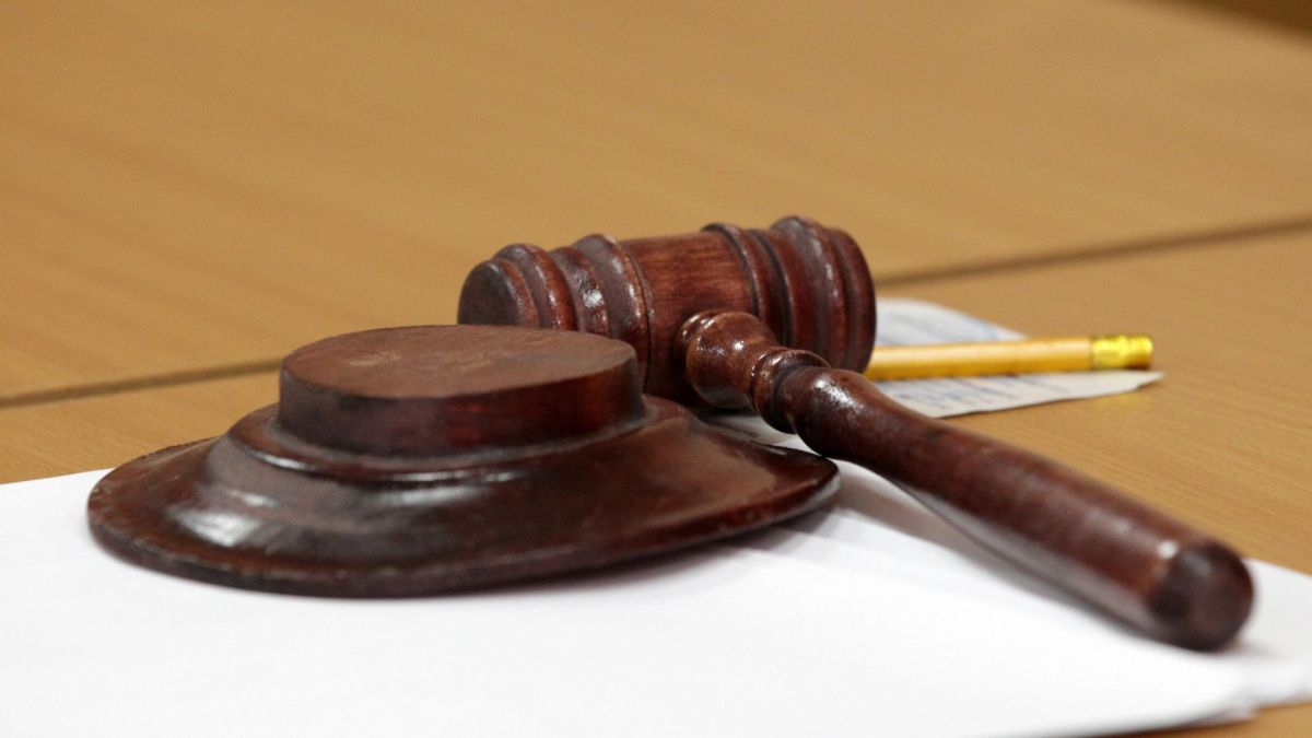 Угрожал сыну убийством: севастополец получил 160 часов обязательных работ