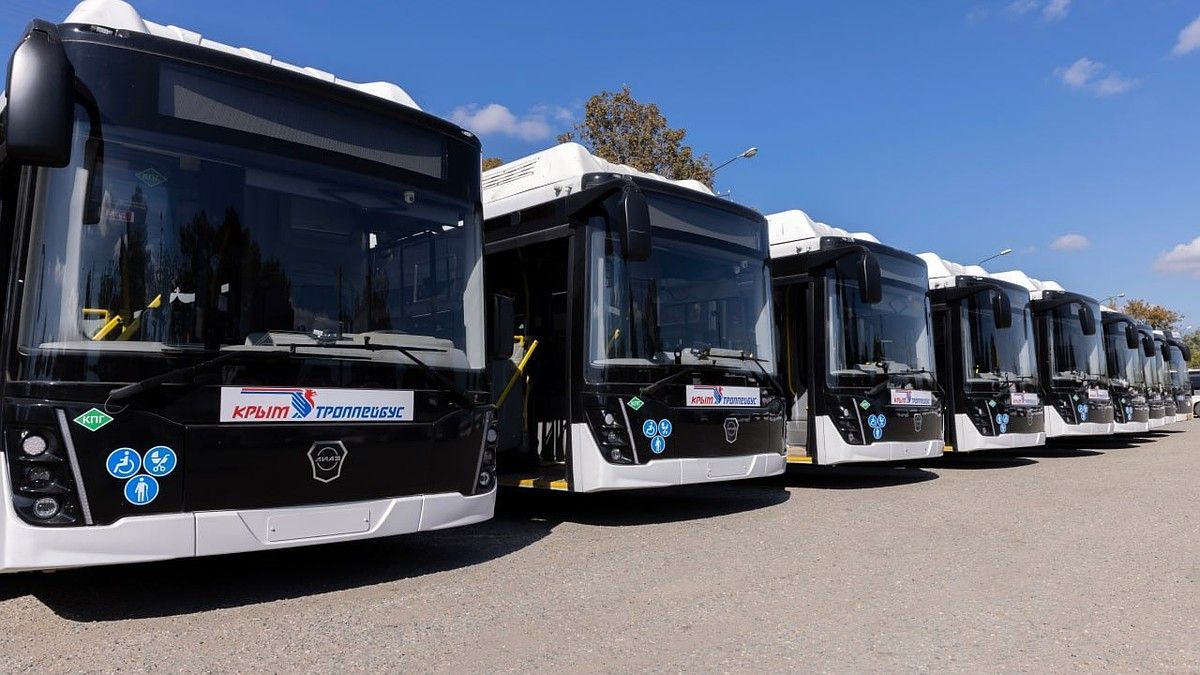 Крым получит больше 50 новых автобусов