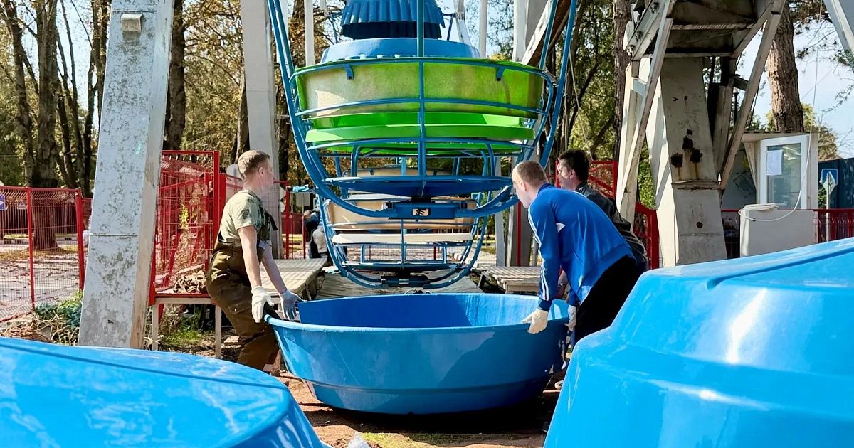В Симферополе спустя 35 лет обновляют колесо обозрения