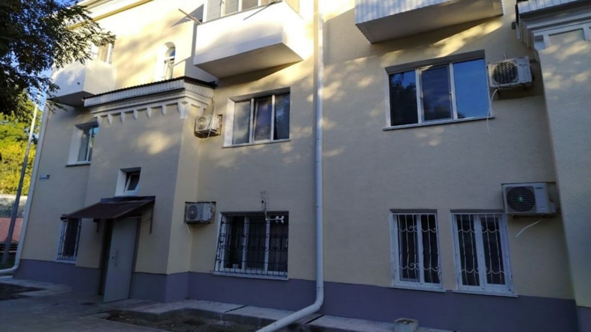 Согласно краткосрочному плану по реализации Региональной программы капитального ремонта общего имущества в многоквартирных домах, в 2026 году в Керчи запланировано выполнение 75 видов работ в 71 многоквартирном доме