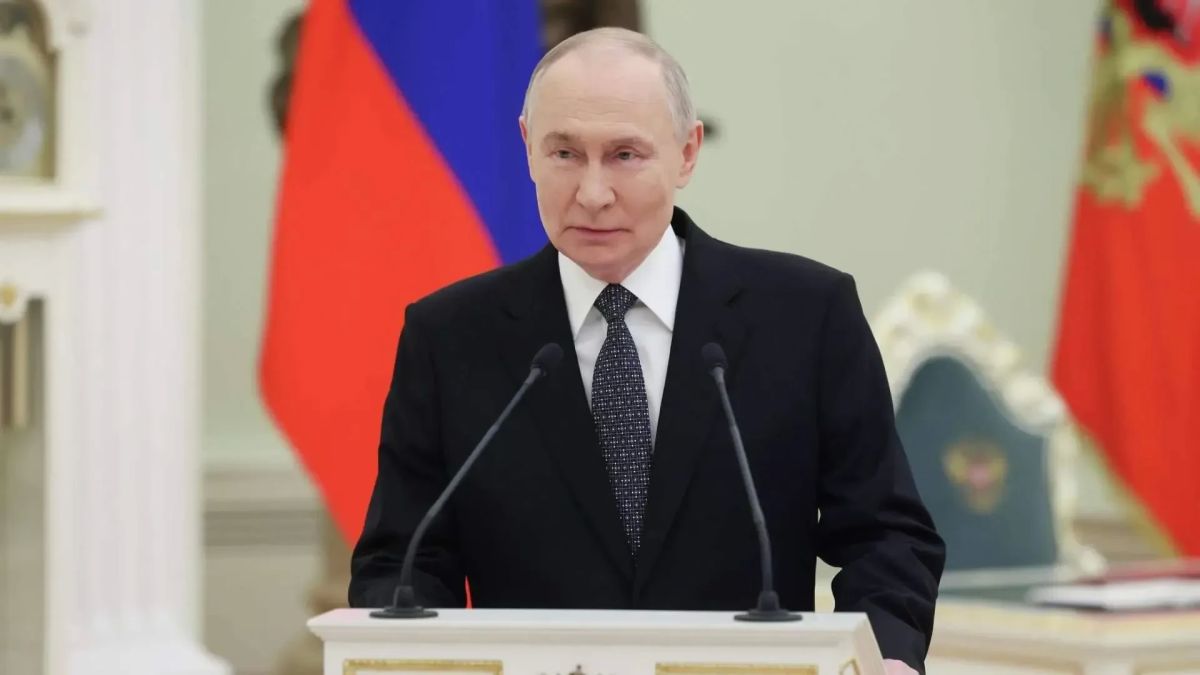 Сегодня, 7 октября, вся Россия отмечает День рождения Президента и Верховного Главнокомандующего нашей страны, Владимира Владимировича Путина!