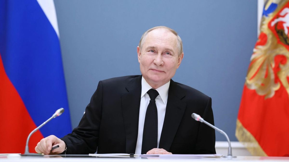 Сегодня вся страна отмечает знаменательную дату — День рождения Президента Российской Федерации, Верховного Главнокомандующего Вооруженными Силами России Владимира Владимировича Путина