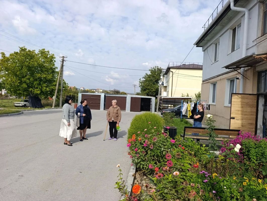 Глава администрации Бахчисарайского района Анжелика Ястребова с рабочим визитом посетила Железнодорожненское сельское поселение
