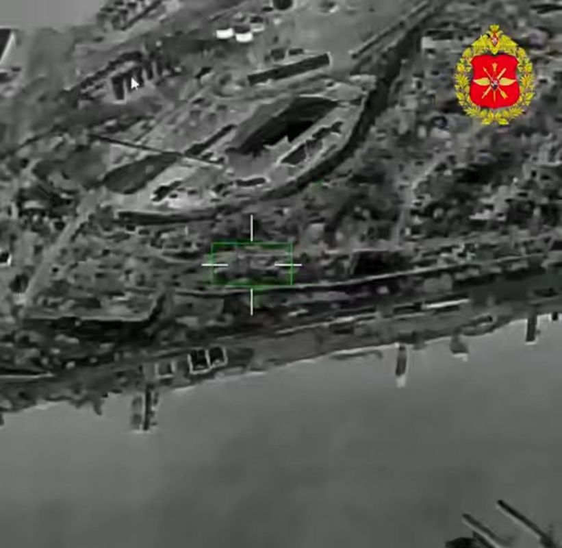 Российские военнослужащие уничтожили «Геранями» хранилище горюче-смазочных материалов в порту Черноморск в Одесской области