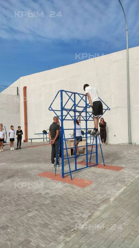 В школах Крыма стартовала акция «Русский силомер»